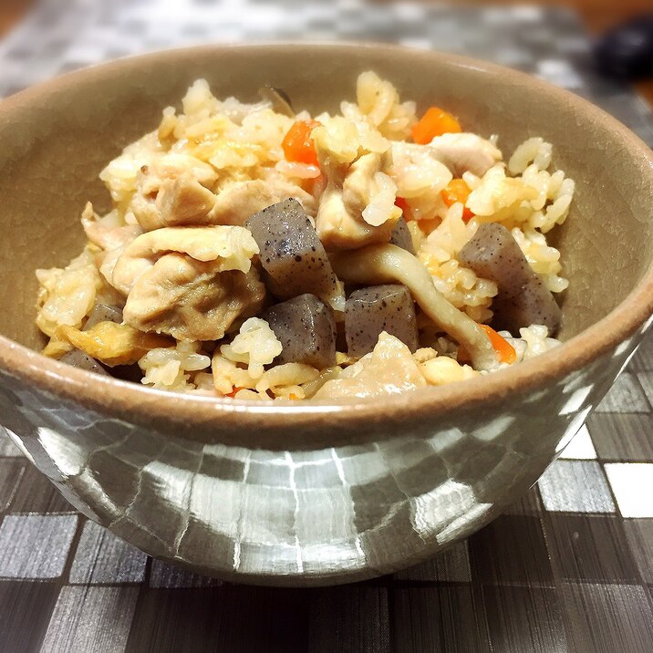 かやくご飯★鶏もも肉具だくさん